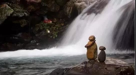 八字算财运，哪些八字容易暴富